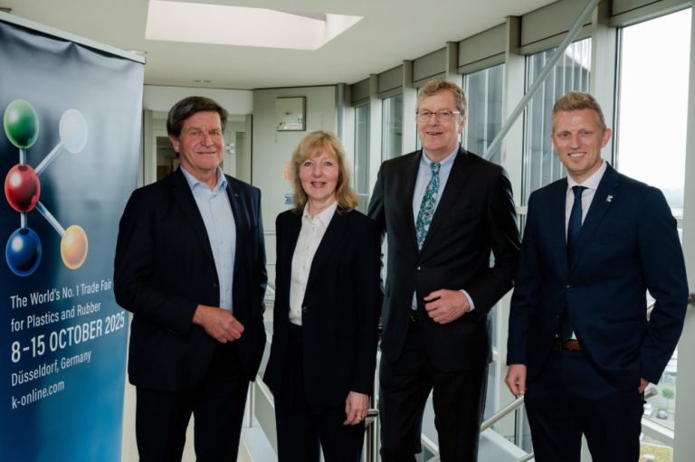 First Meeting of Exhibitors’ Council for Plastics and Rubber Flagship Fair in Düsseldorf / Ulrich Reifenhäuser Will Retain Position of Chairman